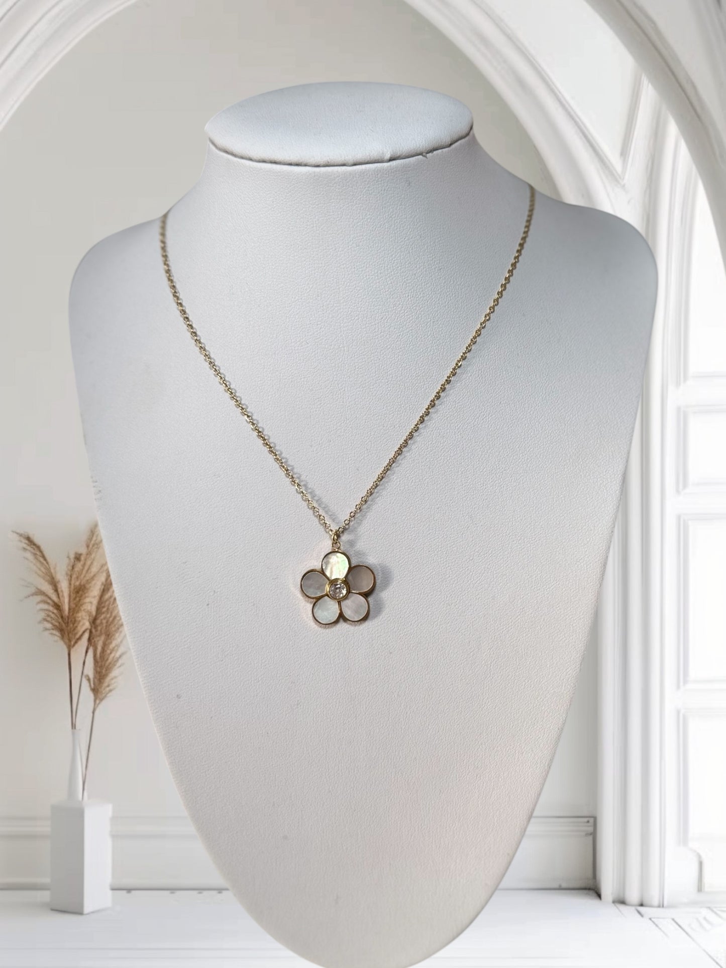 Collier Ursula